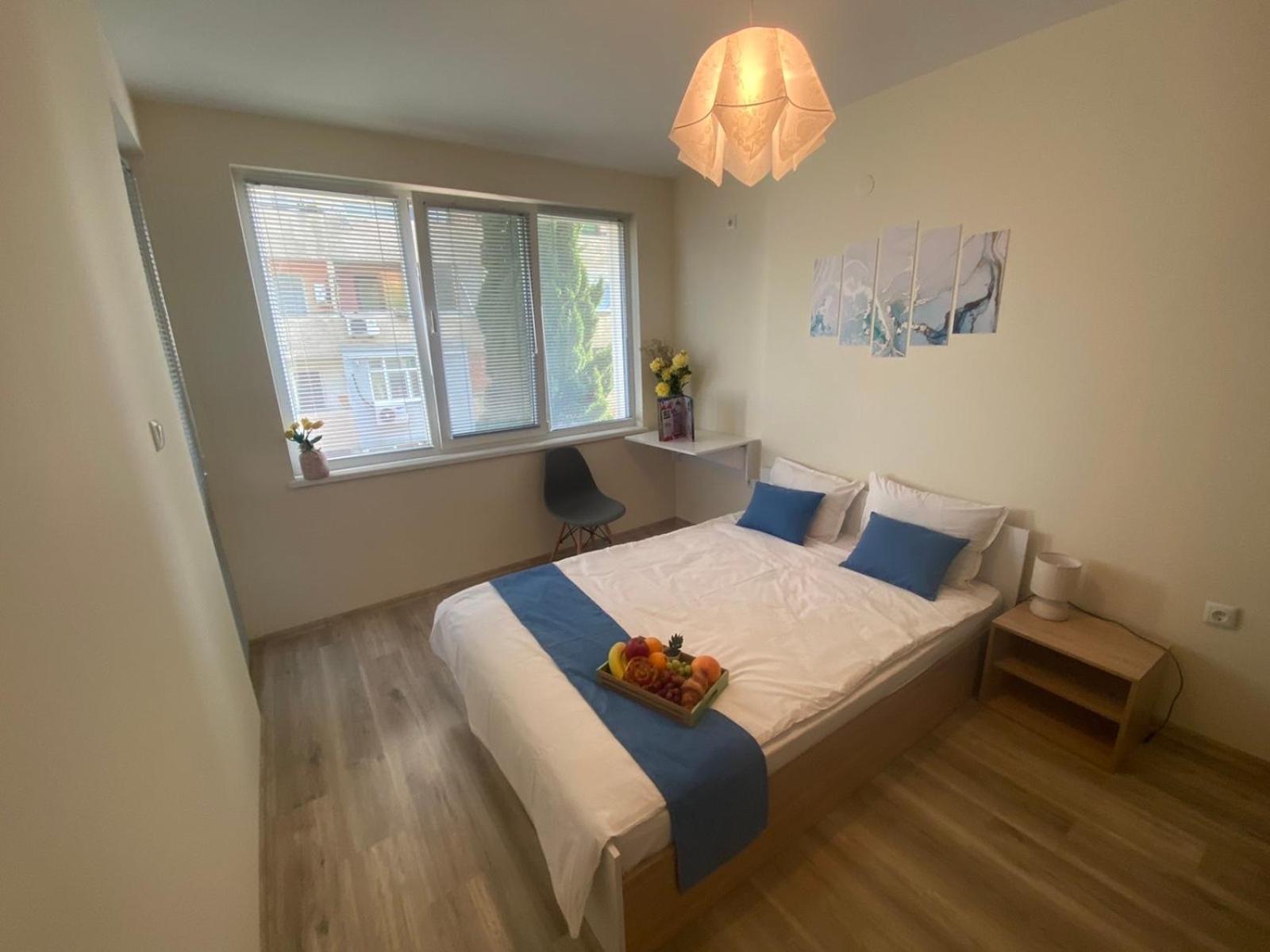 Уютен Нов Апартамент - Стара Загора С Две Спални Apartment Bagian luar foto
